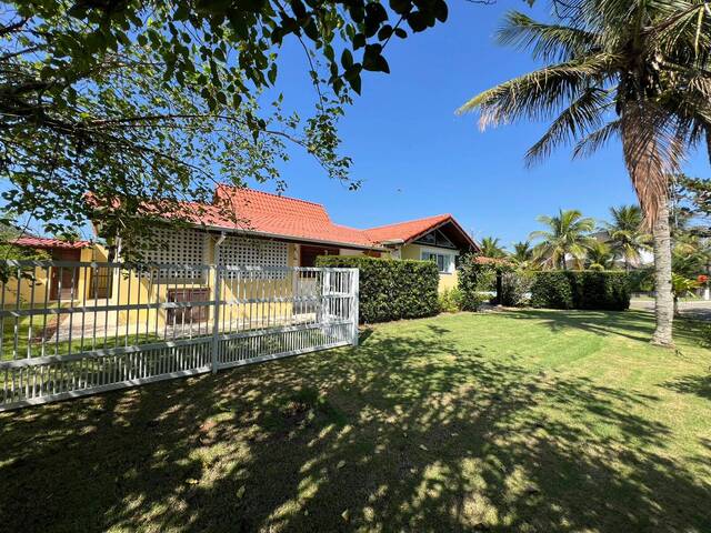 #618 - Casa em condomínio para Venda em Peruíbe - SP