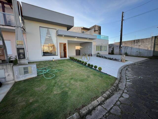 #642 - Casa em condomínio para Venda em Peruíbe - SP