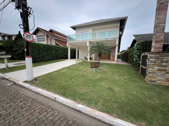 #643 - Casa em condomínio para Locação em Peruíbe - SP