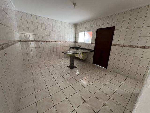 #647 - Casa para Locação em Peruíbe - SP