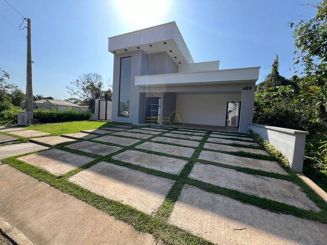 #652 - Casa em condomínio para Venda em Peruíbe - SP