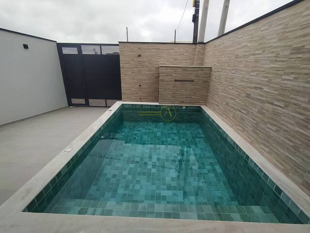 Casa para Venda em Peruíbe - 4