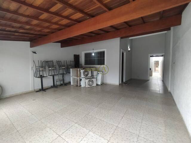 #710 - Casa para Venda em Peruíbe - SP