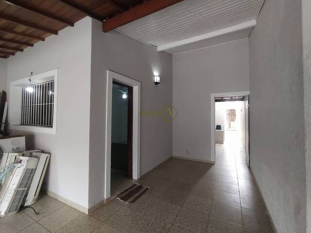 #710 - Casa para Venda em Peruíbe - SP