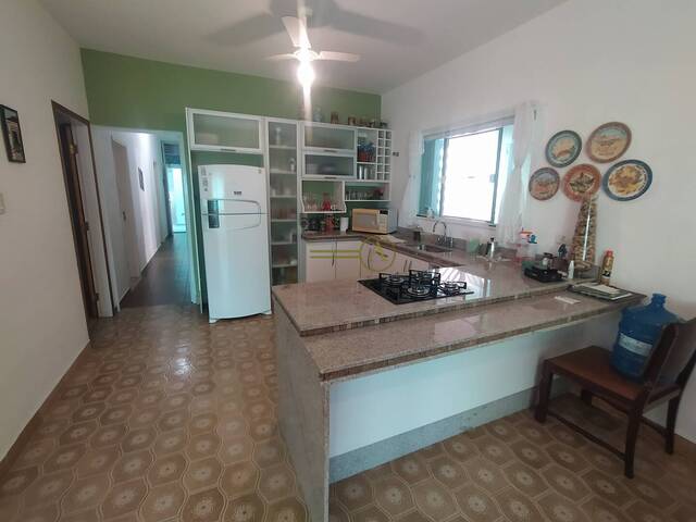 #718 - Casa para Venda em Peruíbe - SP