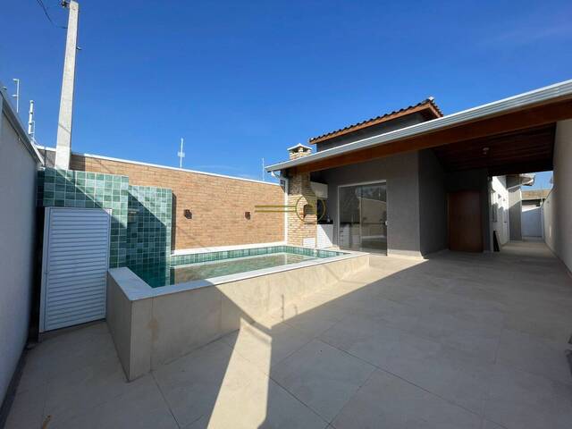 #743 - Casa para Venda em Peruíbe - SP