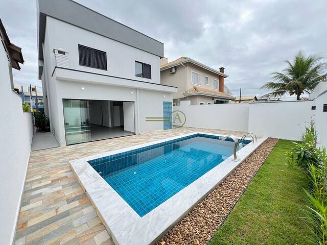 #746 - Casa em condomínio para Venda em Peruíbe - SP