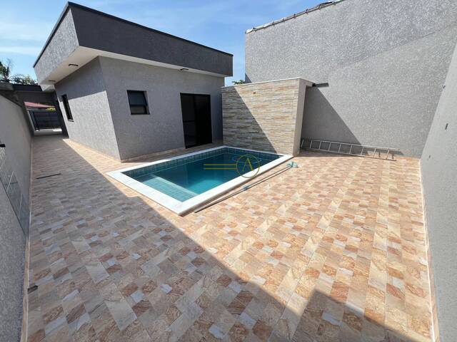 #749 - Casa para Venda em Peruíbe - SP