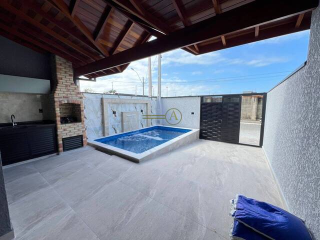 #55 - Casa para Venda em Peruíbe - SP