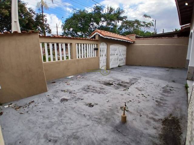 #761 - Casa para Venda em Peruíbe - SP