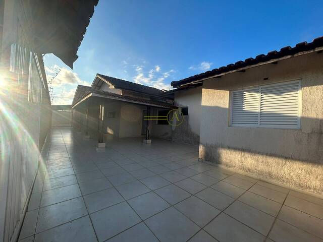 #801 - Casa para Venda em Peruíbe - SP