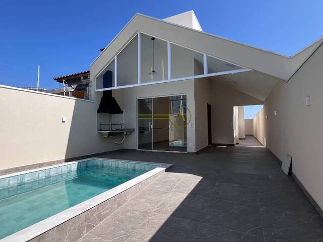 #807 - Casa para Venda em Peruíbe - SP