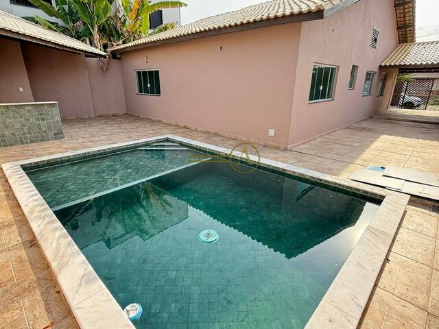#812 - Casa para Venda em Peruíbe - SP