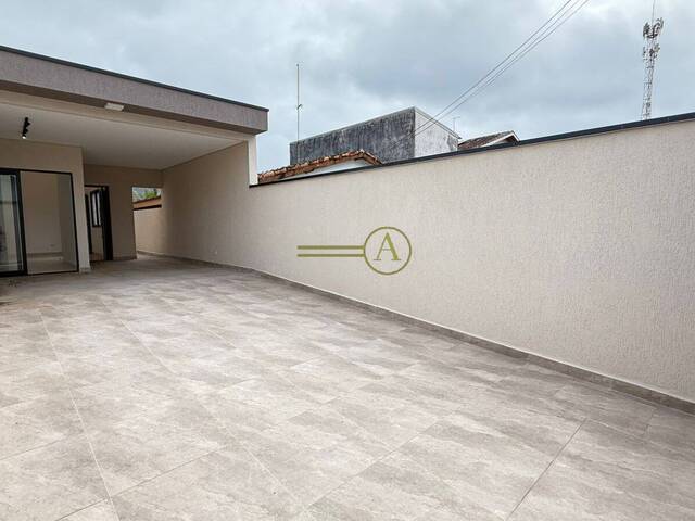 #827 - Casa para Venda em Peruíbe - SP
