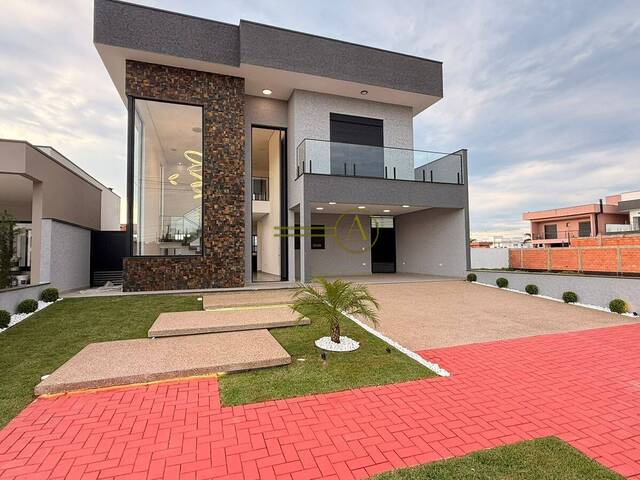 Venda em Condomínio Flora Rica - Peruíbe