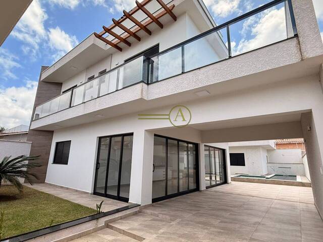 #831 - Sobrado para Venda em Peruíbe - SP