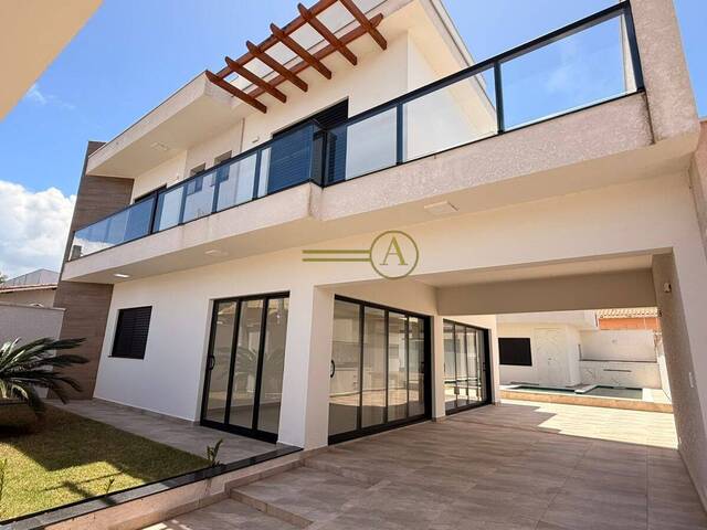 #831 - Sobrado para Venda em Peruíbe - SP