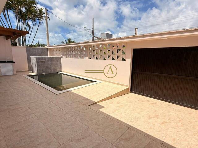 #832 - Casa para Venda em Peruíbe - SP