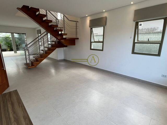 Sobrado para Venda em Peruíbe - 4