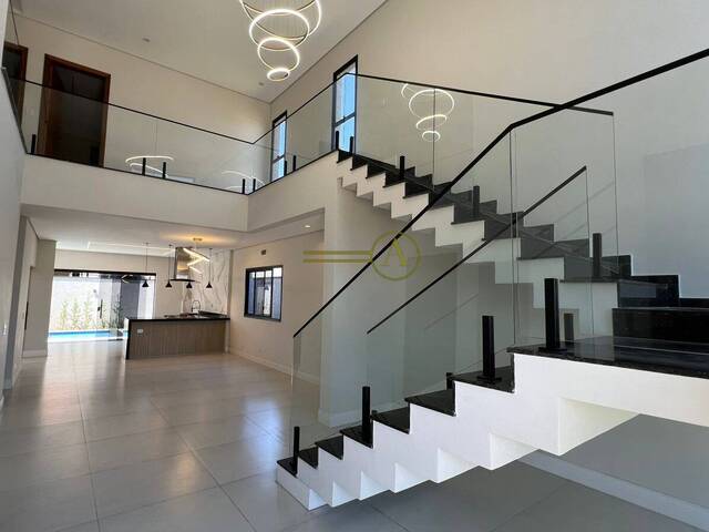 #868 - Casa em condomínio para Venda em Peruíbe - SP