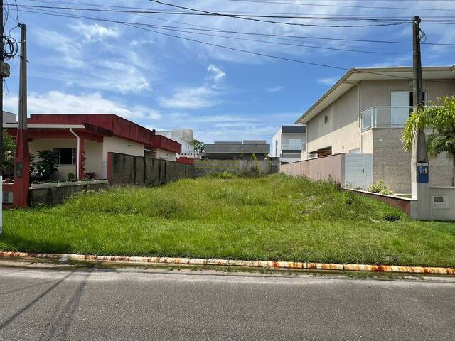 Venda em Bougainville Residencial IV - Peruíbe