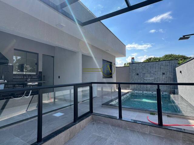 Casa para Venda em Peruíbe - 4
