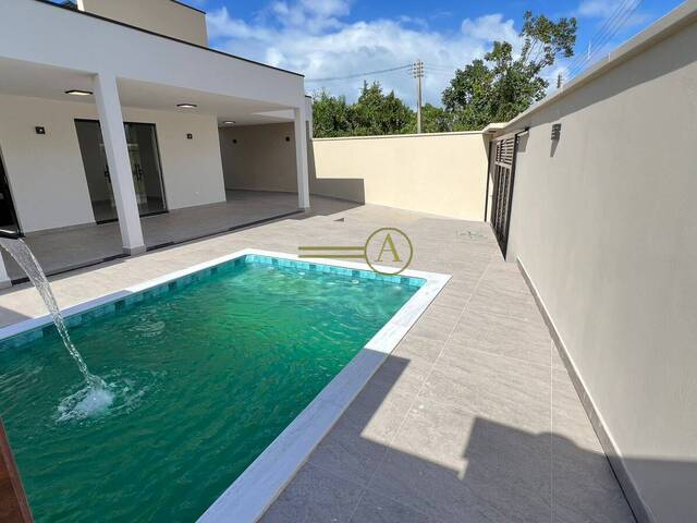 Casa para Venda em Peruíbe - 2