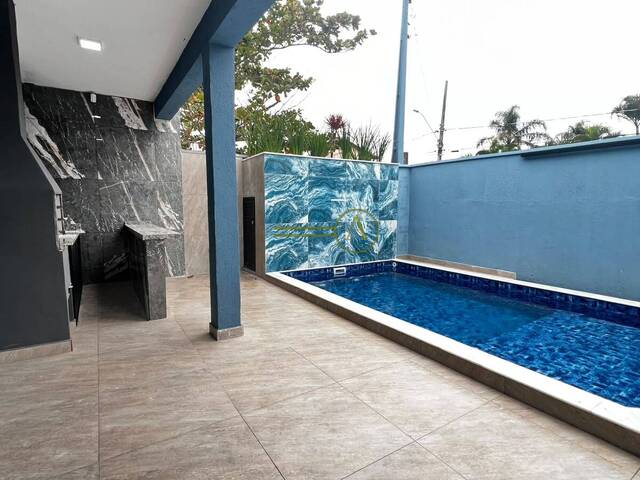 Casa para Venda em Peruíbe - 3