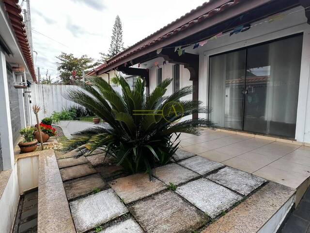 Casa para Venda em Peruíbe - 2
