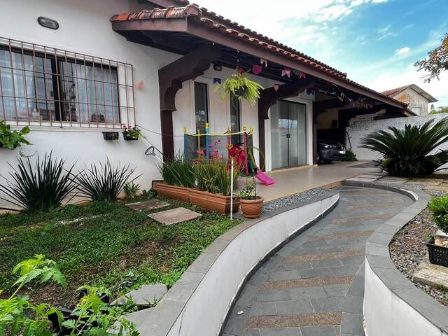 Casa para Venda em Peruíbe - 5