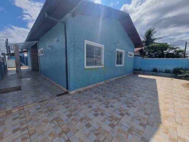 Casa para Venda em Peruíbe - 2