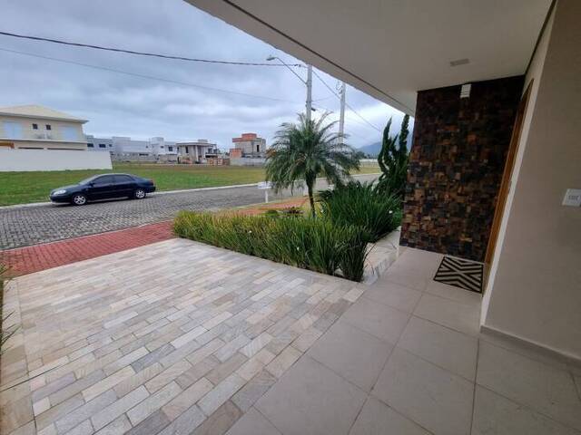 #127 - Casa em condomínio para Venda em Peruíbe - SP