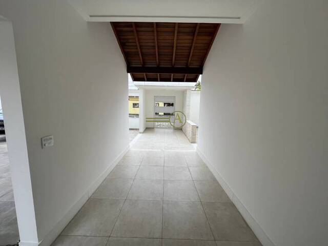 Casa para Venda em Peruíbe - 4