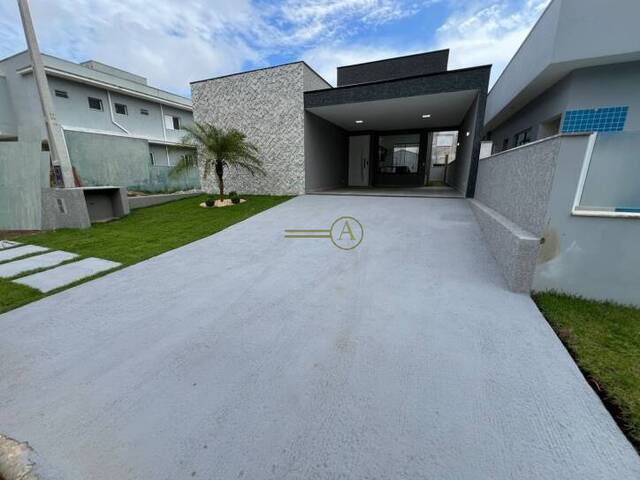 #24 - Casa em condomínio para Venda em Peruíbe - SP