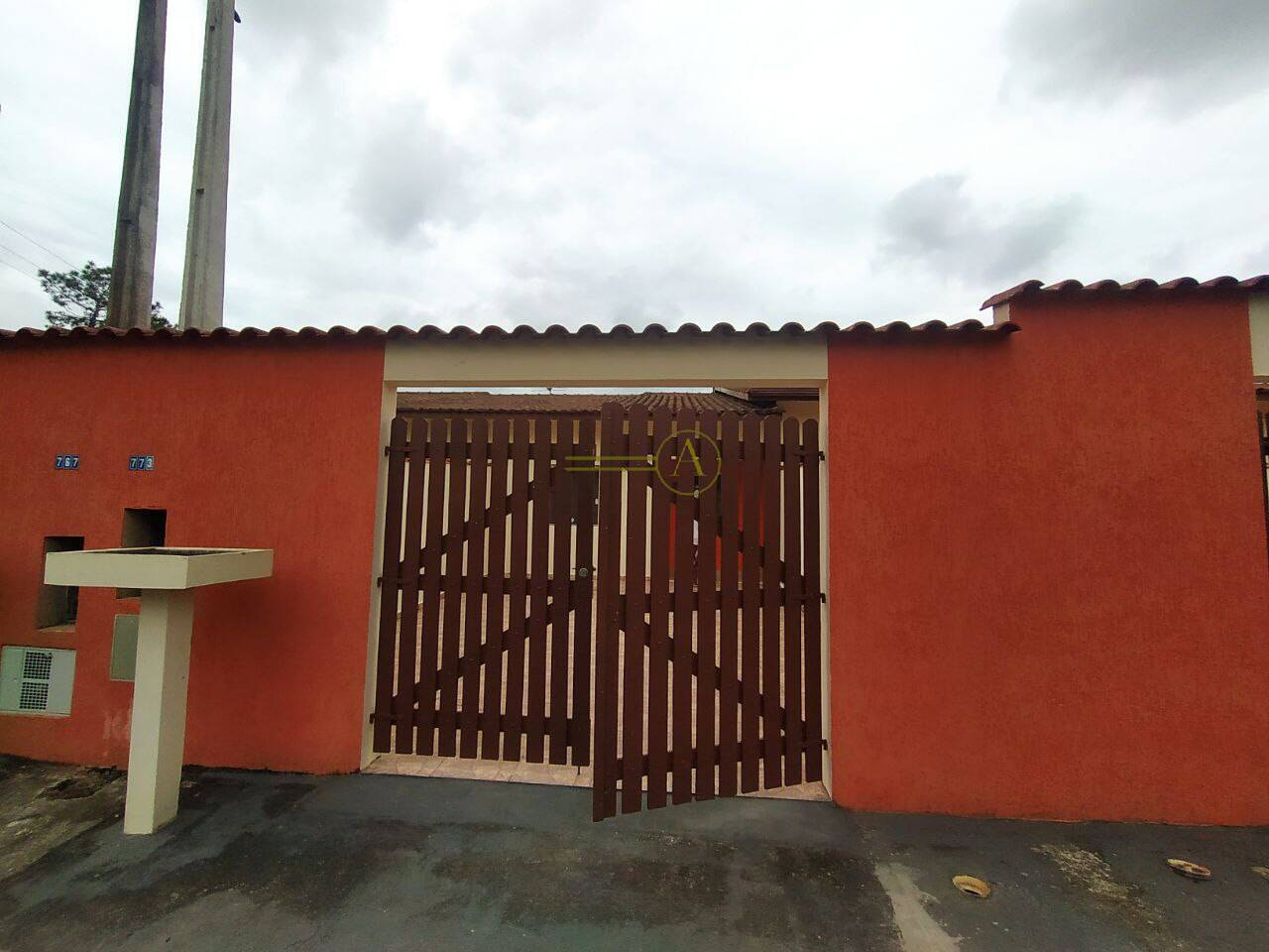 Casa, 2 quartos, 68 m² - Foto 1