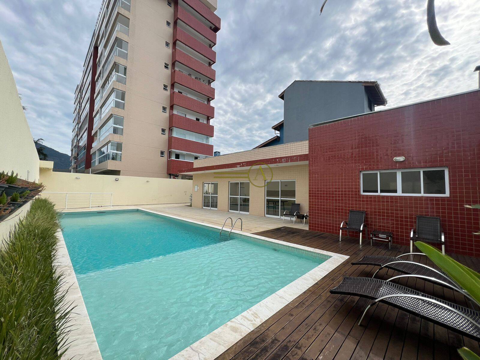 Apartamento à venda com 2 quartos, 126m² - Foto 1