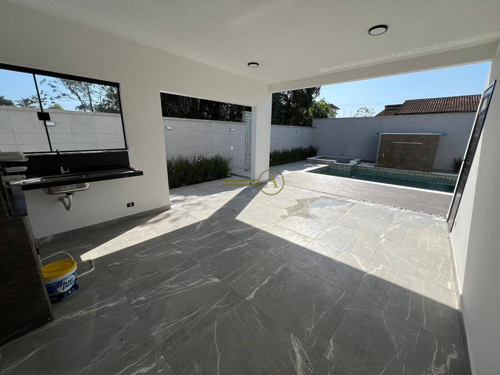 Casa de Condomínio à venda com 3 quartos, 200m² - Foto 25