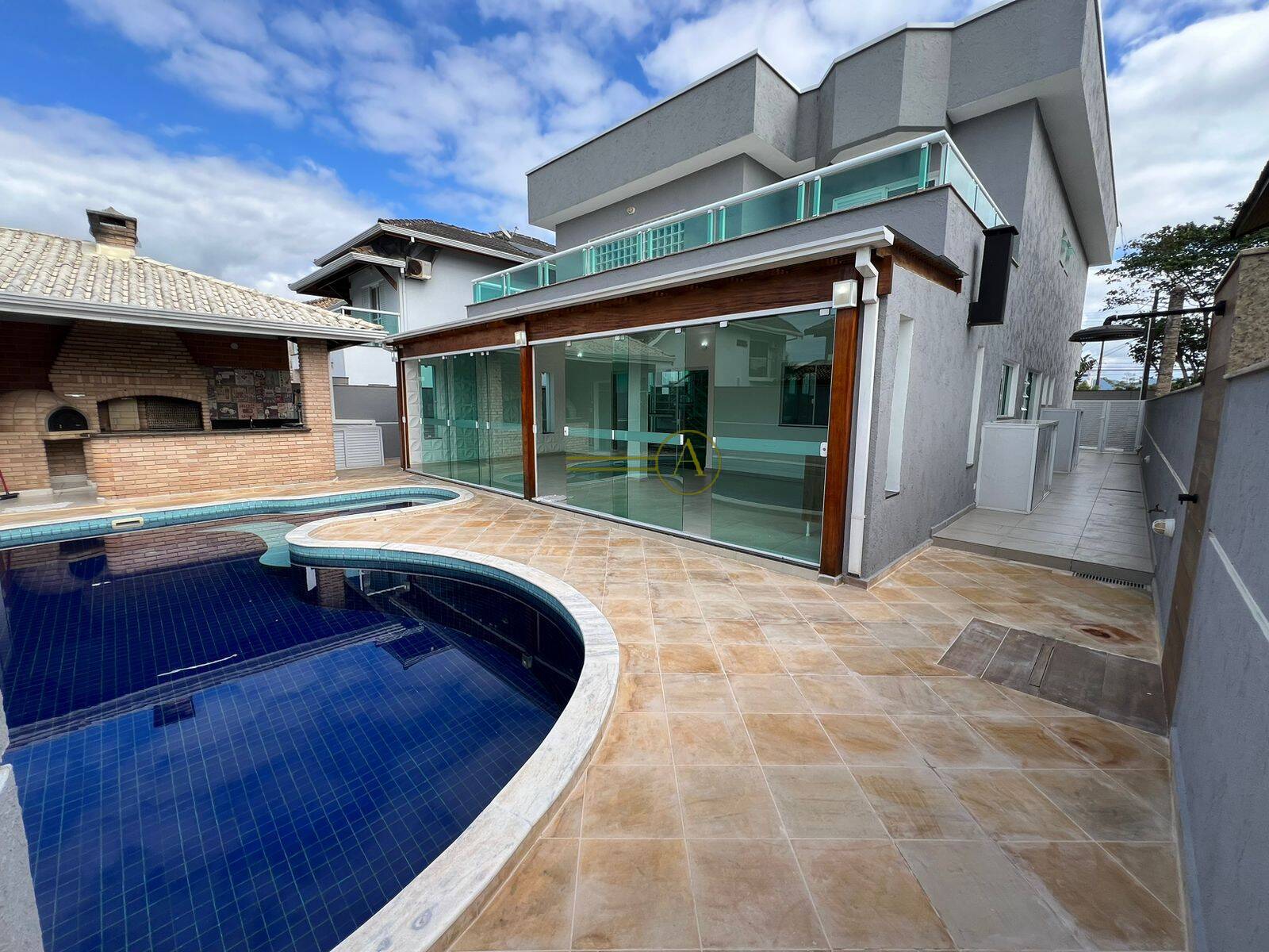 Casa de Condomínio, 4 quartos - Foto 1