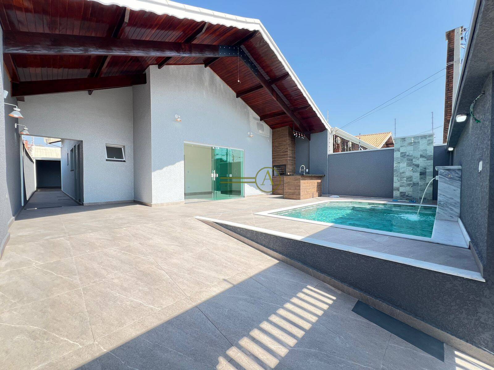 Casa, 4 quartos, 155 m² - Foto 1