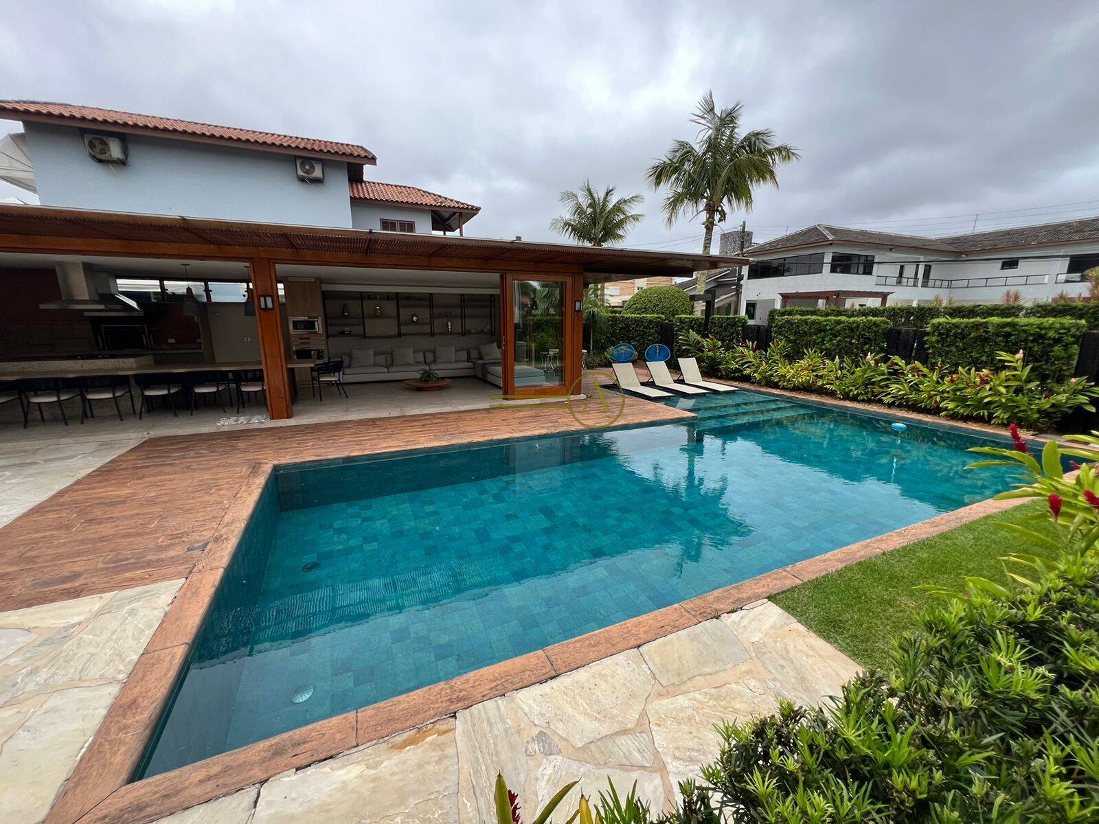 Casa de Condomínio à venda com 5 quartos, 650m² - Foto 46