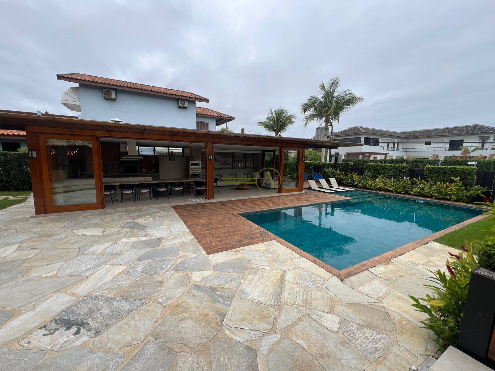 Casa de Condomínio à venda com 5 quartos, 650m² - Foto 49