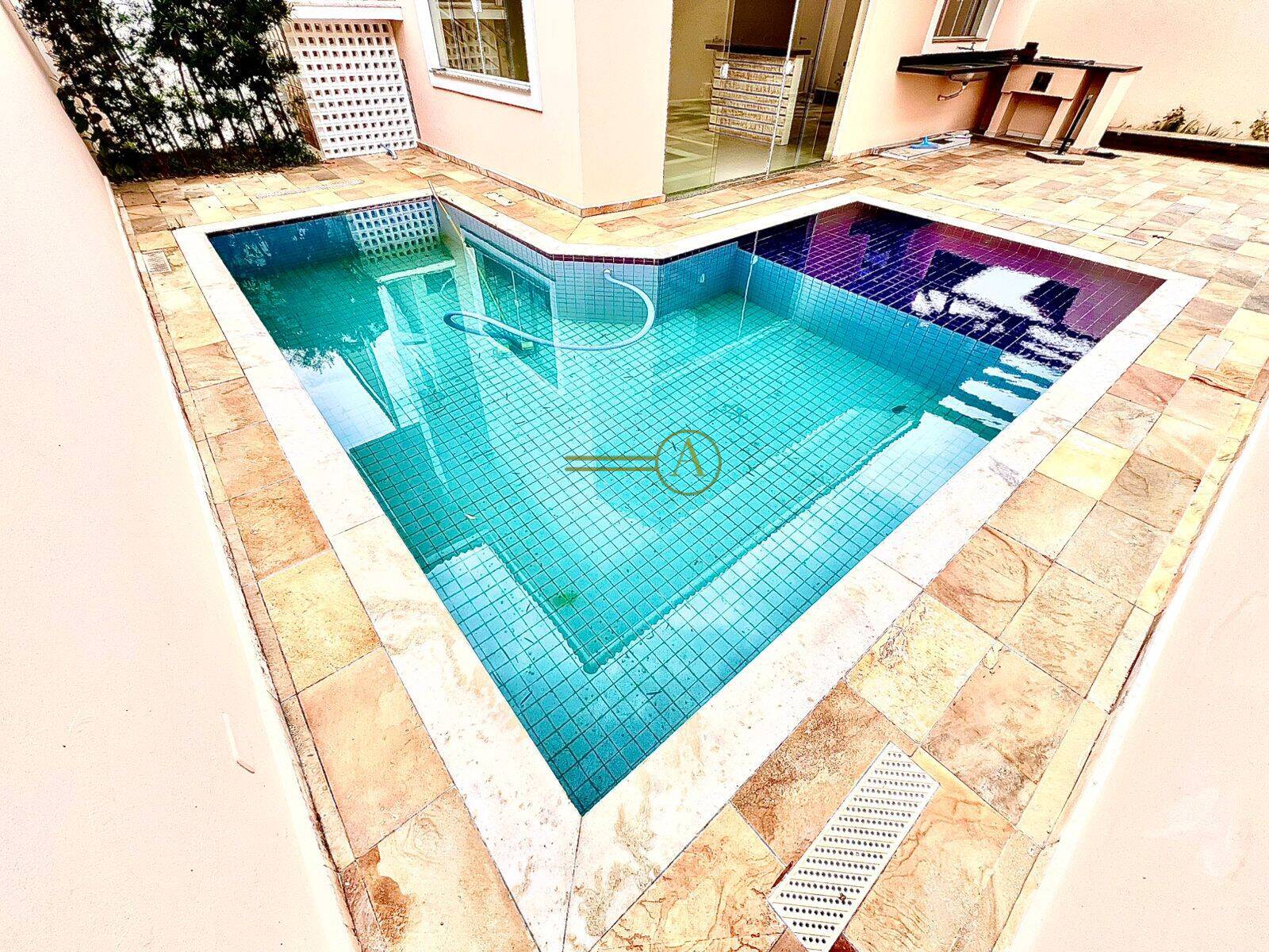 Casa, 4 quartos, 187 m² - Foto 30