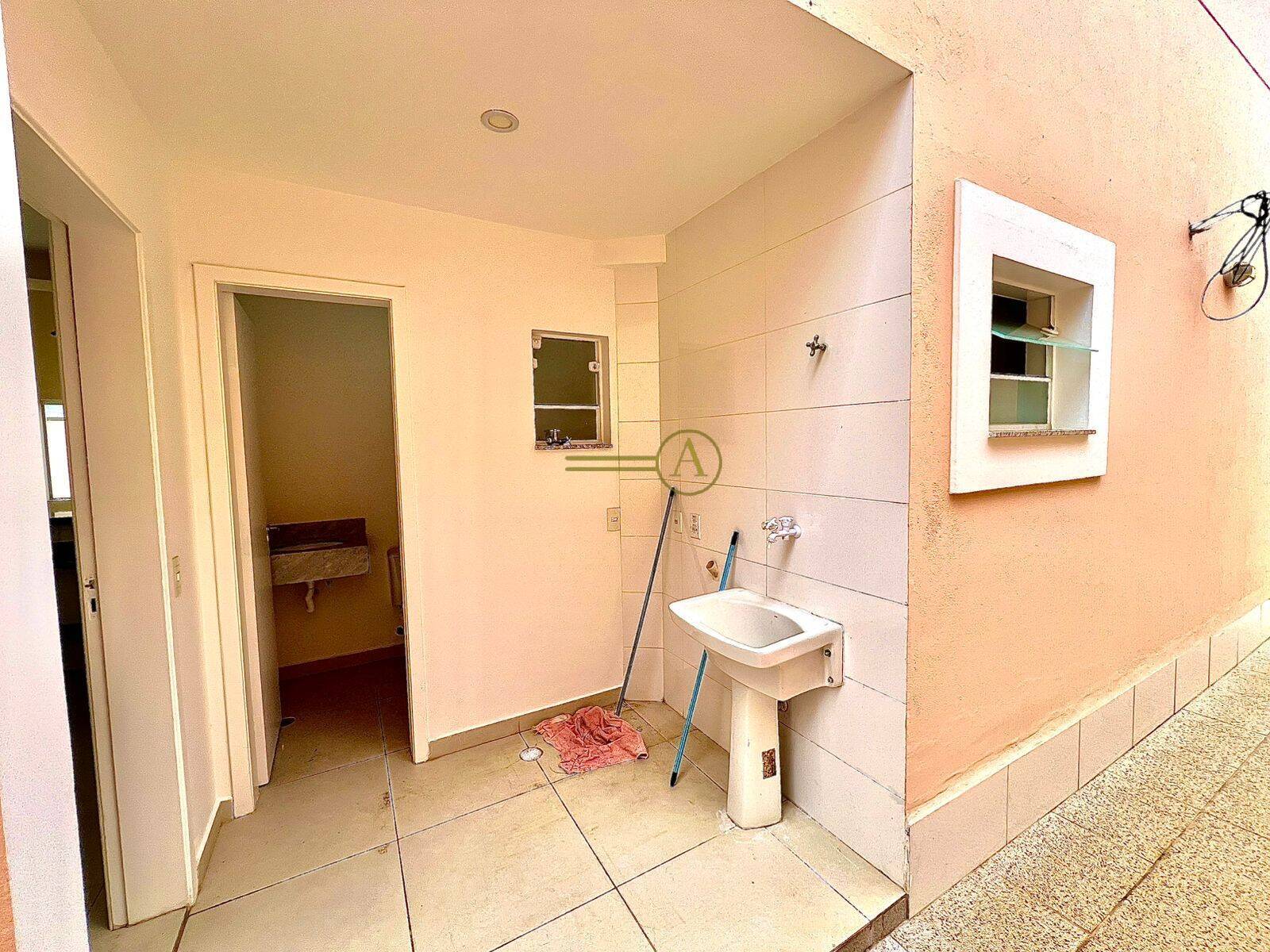 Casa, 4 quartos, 187 m² - Foto 33