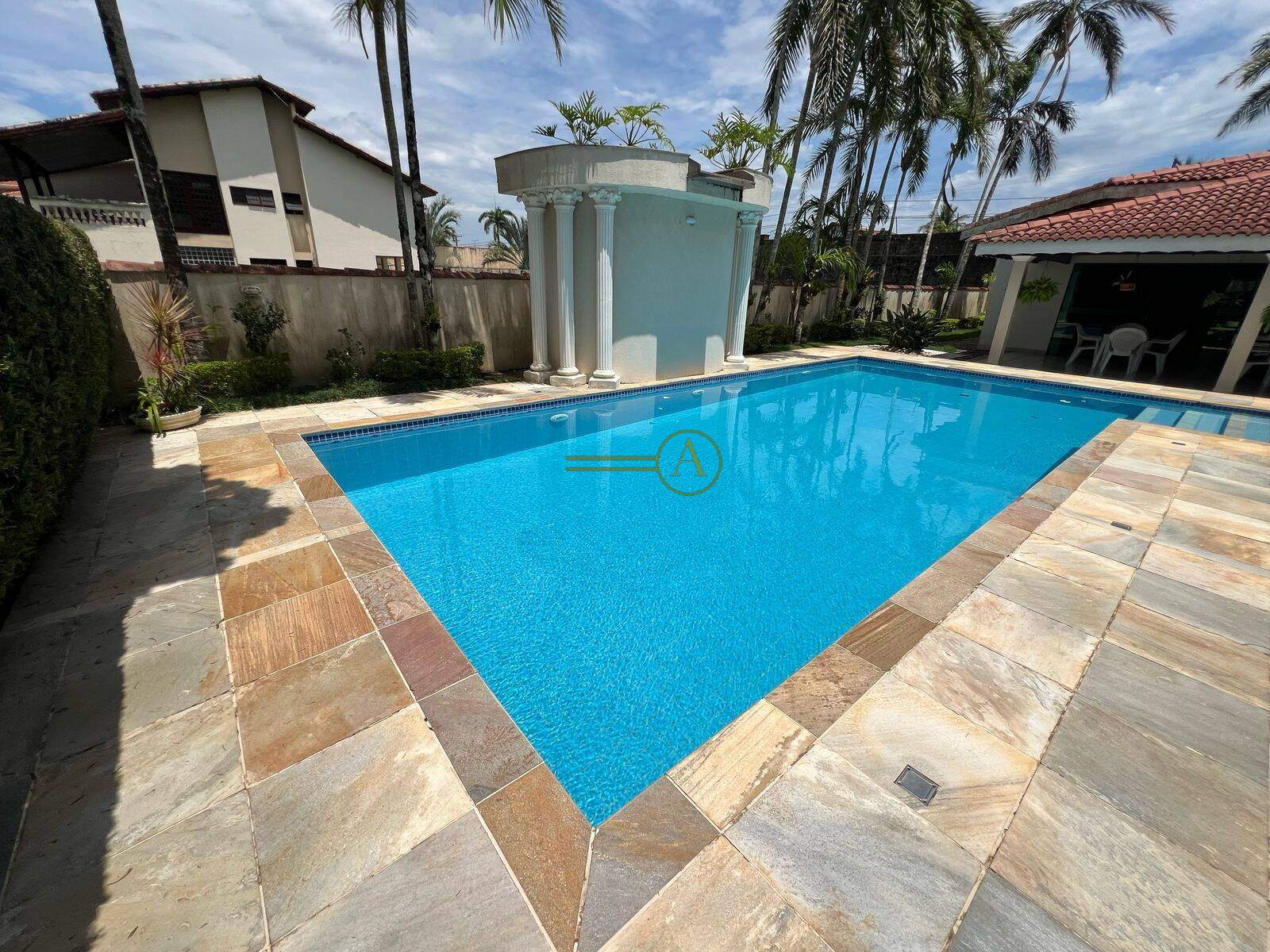 Casa de Condomínio à venda com 5 quartos, 750m² - Foto 52