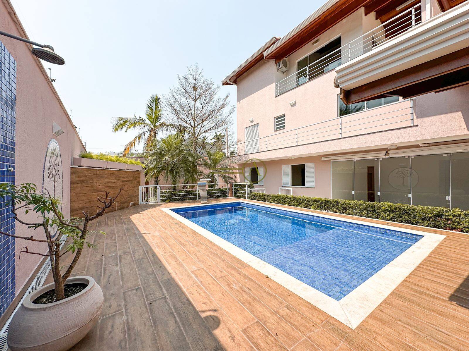 Casa à venda com 6 quartos, 448m² - Foto 8