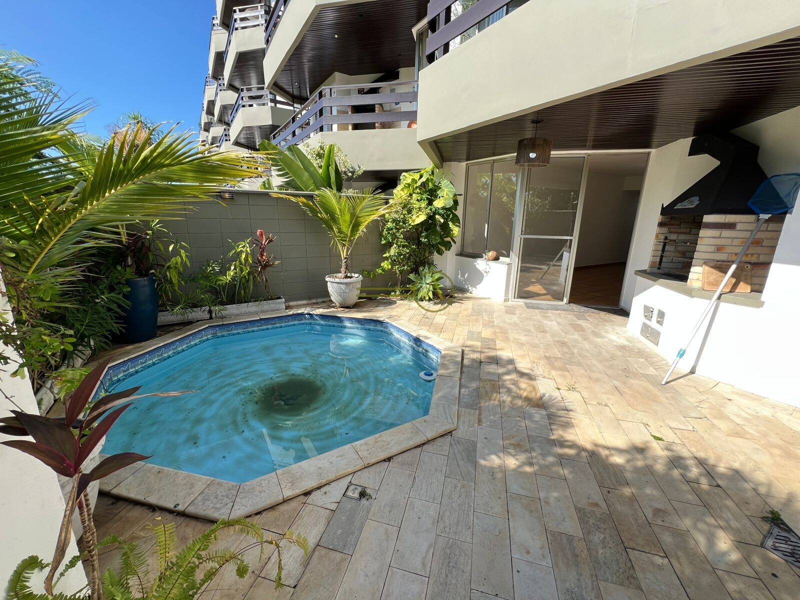 Apartamento à venda e aluguel com 3 quartos, 165m² - Foto 1