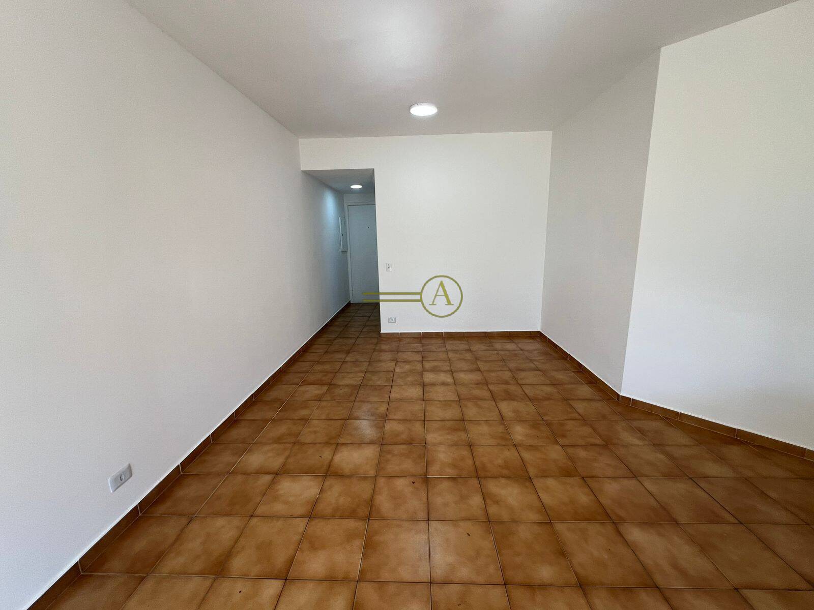 Apartamento à venda e aluguel com 3 quartos, 165m² - Foto 9
