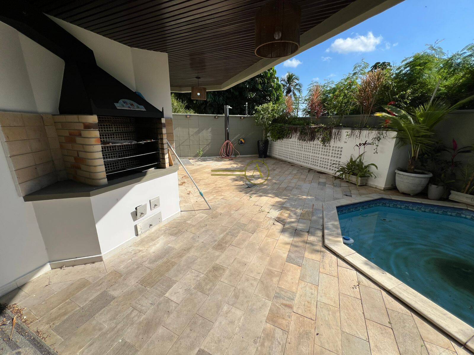 Apartamento à venda e aluguel com 3 quartos, 165m² - Foto 3