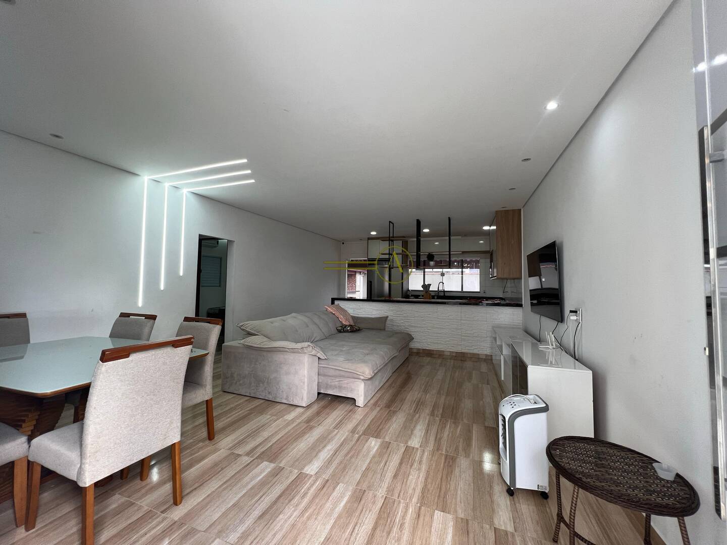 Casa, 3 quartos, 109 m² - Foto 2