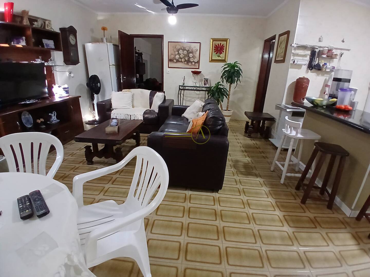 Casa à venda com 5 quartos, 209m² - Foto 8
